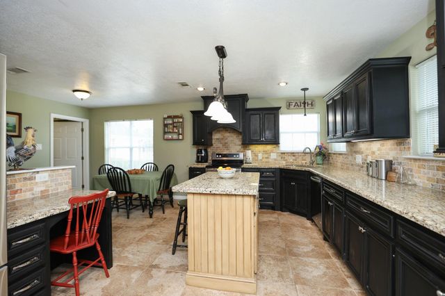 32102 Sandwedge Drive, Waller, TX 77484