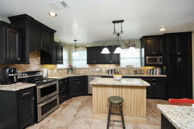 32102 Sandwedge Drive, Waller, TX 77484