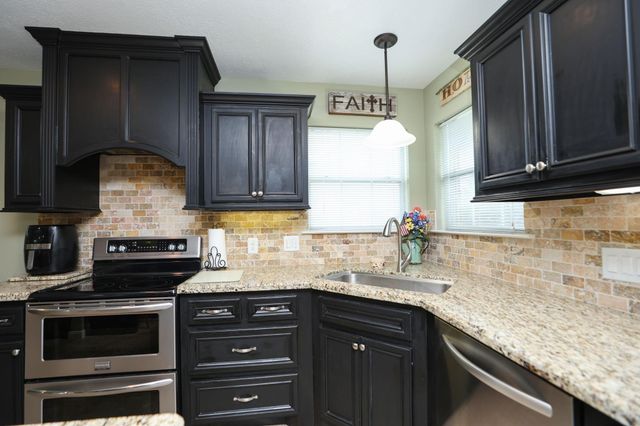 32102 Sandwedge Drive, Waller, TX 77484