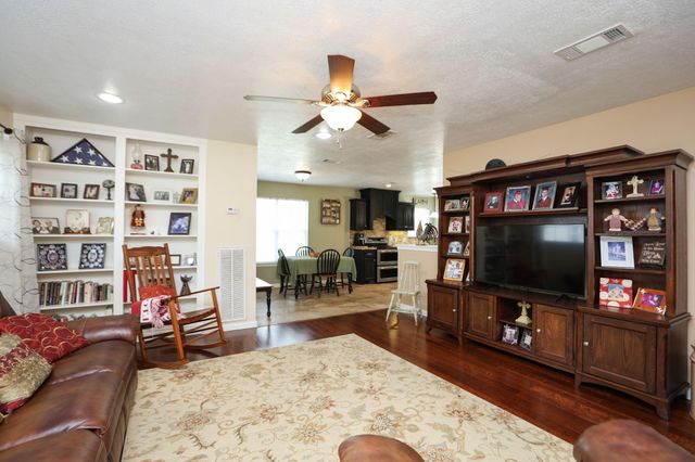 32102 Sandwedge Drive, Waller, TX 77484