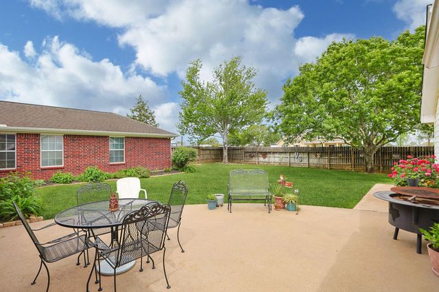 32102 Sandwedge Drive, Waller, TX 77484