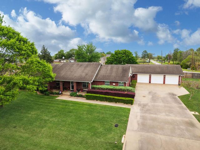 32102 Sandwedge Drive, Waller, TX 77484