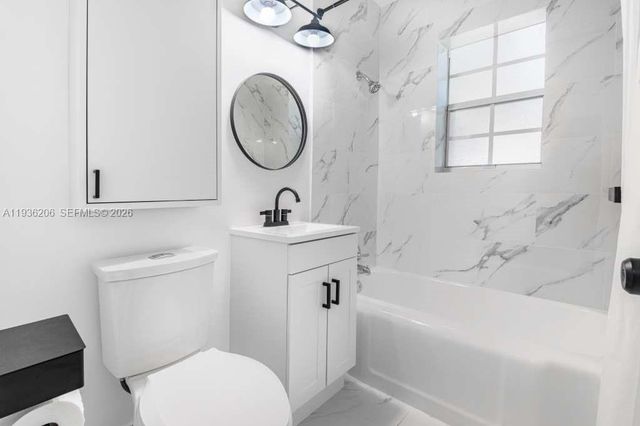 1220 N Andrews Avenue, Fort Lauderdale, FL 33311