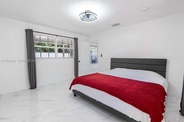 1220 N Andrews Avenue, Fort Lauderdale, FL 33311