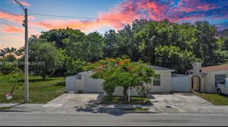 1220 N Andrews Avenue, Fort Lauderdale, FL 33311