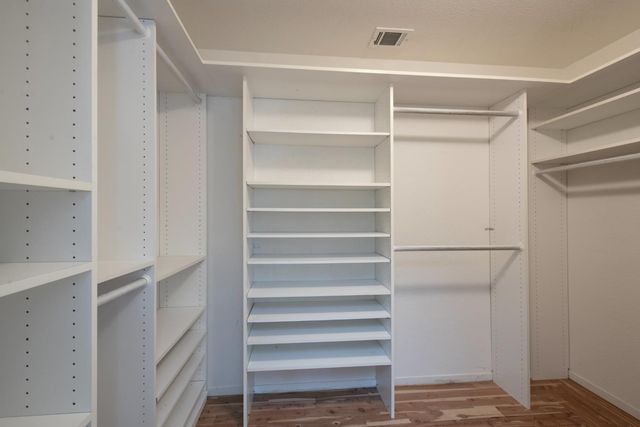 2173 E Muncie Avenue, Fresno, CA 93720