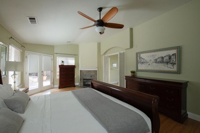 2173 E Muncie Avenue, Fresno, CA 93720