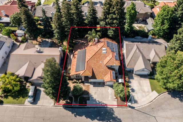 2173 E Muncie Avenue, Fresno, CA 93720