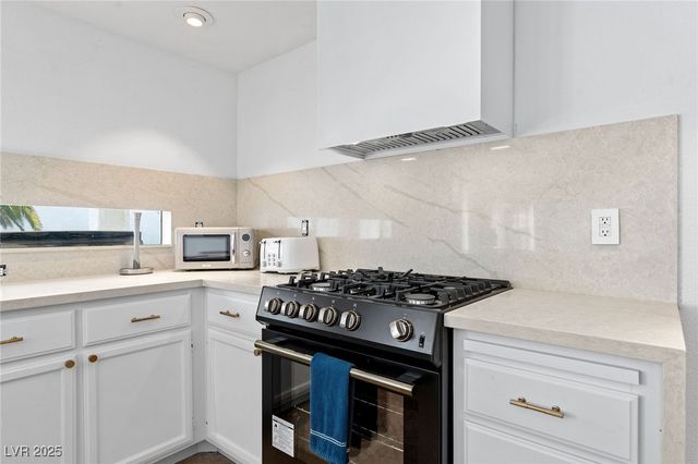 2829 Via Florentine Street, Henderson, NV 89074