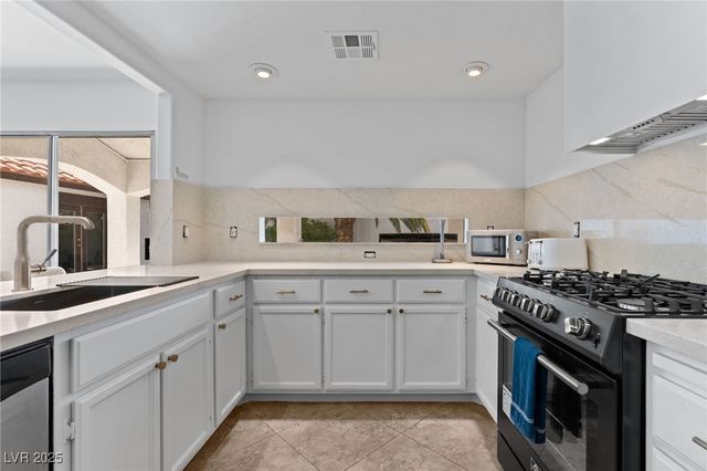 2829 Via Florentine Street, Henderson, NV 89074