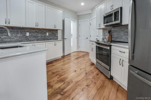 16 S Division Street 2B, Peekskill, NY 10566