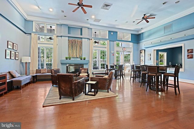 1916 LOGAN MANOR DR, Reston, VA 20190