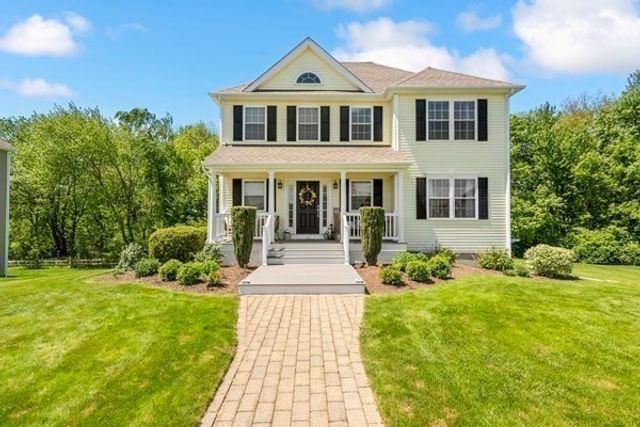 14 Evelyn Way, Seekonk, MA 02771