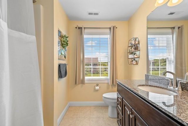 14 Evelyn Way, Seekonk, MA 02771