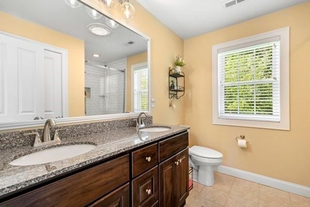 14 Evelyn Way, Seekonk, MA 02771