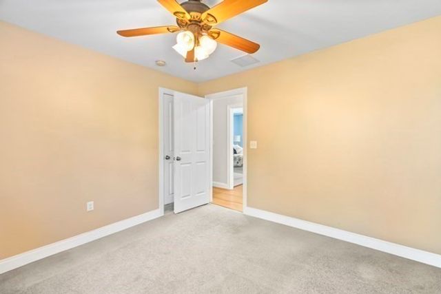 14 Evelyn Way, Seekonk, MA 02771