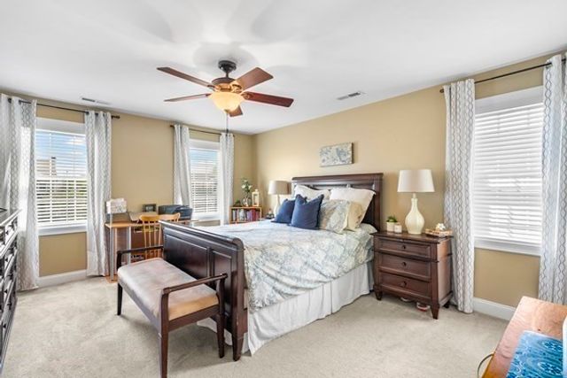 14 Evelyn Way, Seekonk, MA 02771