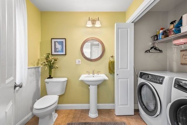 14 Evelyn Way, Seekonk, MA 02771