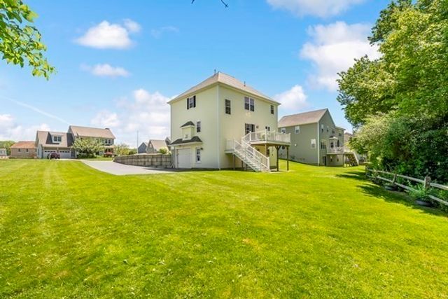 14 Evelyn Way, Seekonk, MA 02771