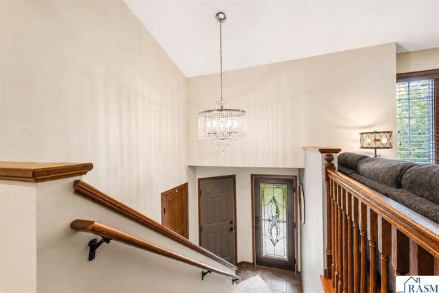 117 Pinehurst Drive, Mankato, MN 56001