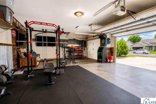 117 Pinehurst Drive, Mankato, MN 56001