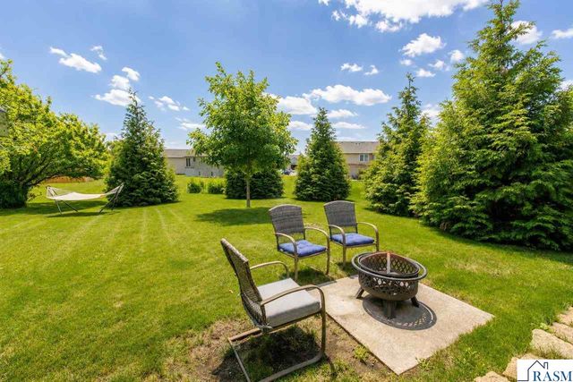 117 Pinehurst Drive, Mankato, MN 56001