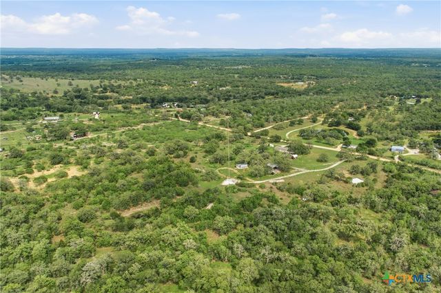 266 Catfish Lane, Lockhart, TX 78644