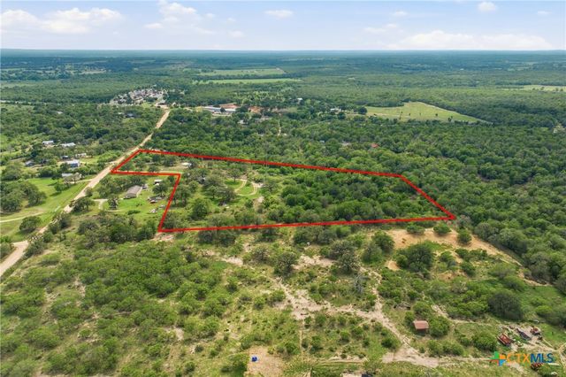 266 Catfish Lane, Lockhart, TX 78644