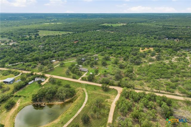266 Catfish Lane, Lockhart, TX 78644