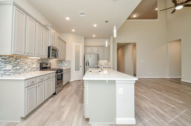 338 Summer Landing Court, Rosenberg, TX 77469