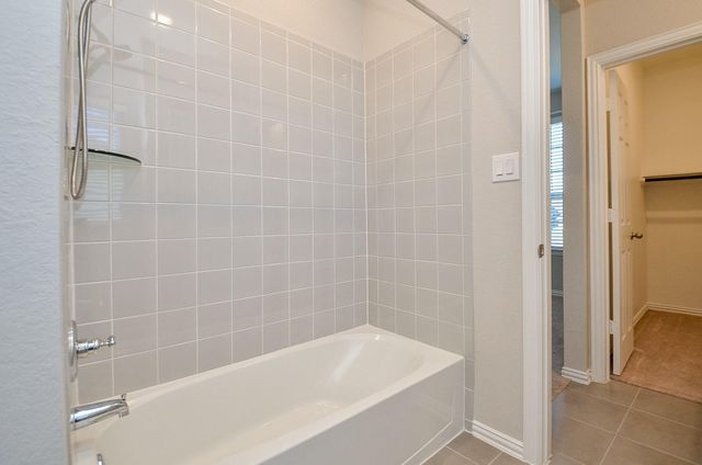 338 Summer Landing Court, Rosenberg, TX 77469