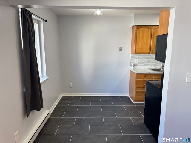 4 Glenwood Avenue B7, Norwalk, CT 06854