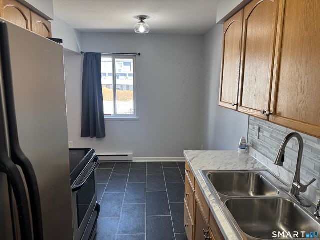 4 Glenwood Avenue B7, Norwalk, CT 06854