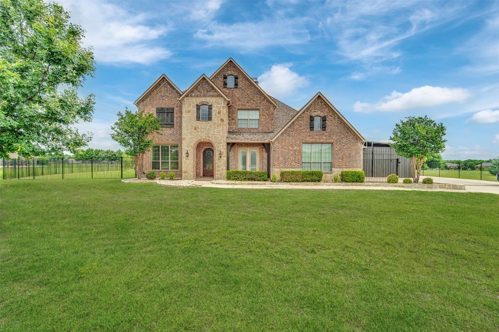 2600 W Hendrix Avenue, Lucas, TX 75002