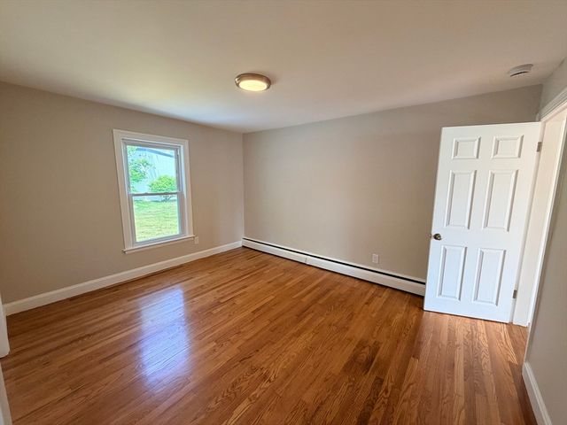 103 Brook St, Clinton, MA 01510