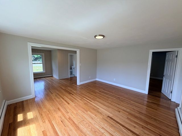103 Brook St, Clinton, MA 01510