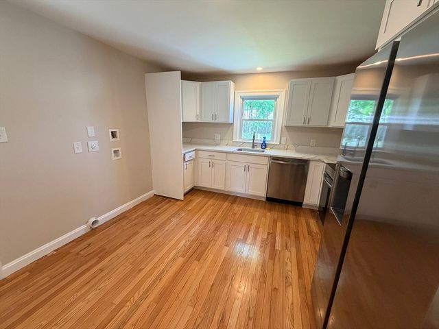 103 Brook St, Clinton, MA 01510