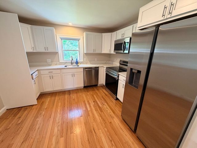 103 Brook St, Clinton, MA 01510