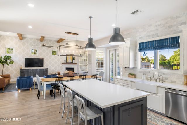 21722 N 61st Drive, Glendale, AZ 85308