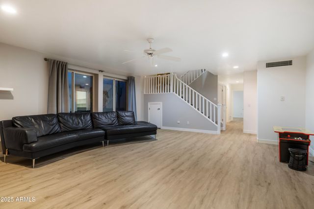 21722 N 61st Drive, Glendale, AZ 85308