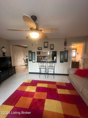 114 Lenoak Dr, Louisville, KY 40214