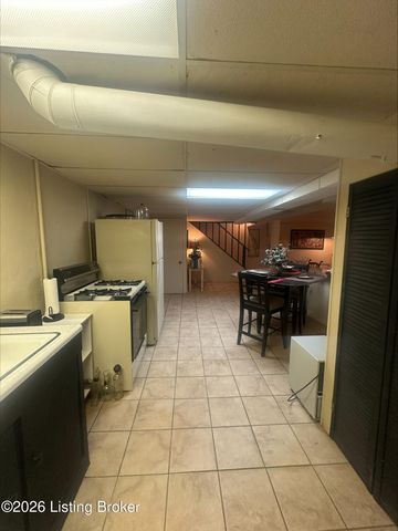 114 Lenoak Dr, Louisville, KY 40214