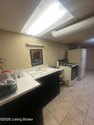 114 Lenoak Dr, Louisville, KY 40214