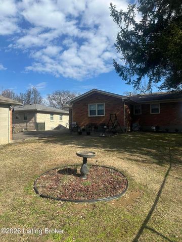 114 Lenoak Dr, Louisville, KY 40214