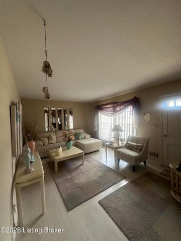 114 Lenoak Dr, Louisville, KY 40214