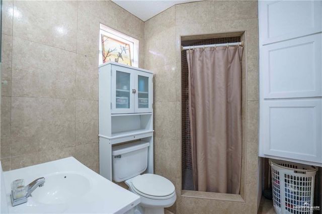 15 El Mesquite Lane, Rio Grande City, TX 78582