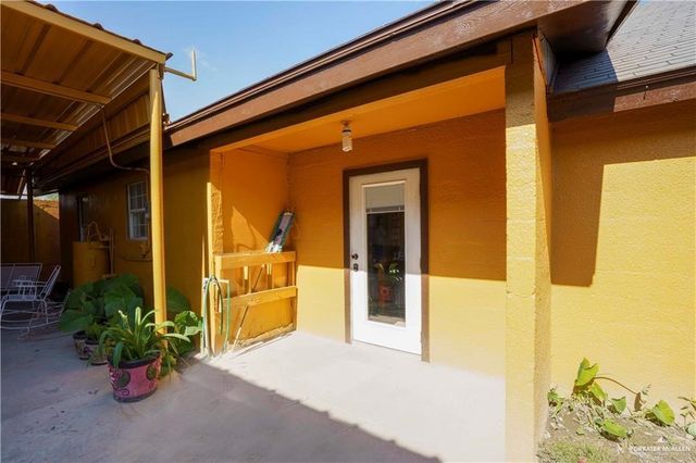 15 El Mesquite Lane, Rio Grande City, TX 78582