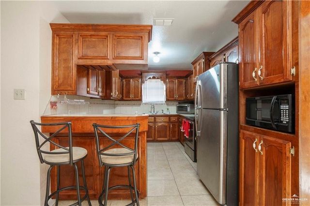 15 El Mesquite Lane, Rio Grande City, TX 78582