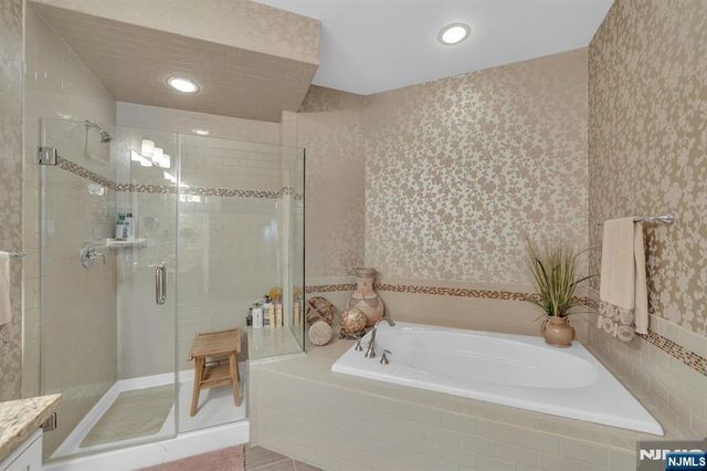 1107 Wickham Terrace 374, Clifton, NJ 07013