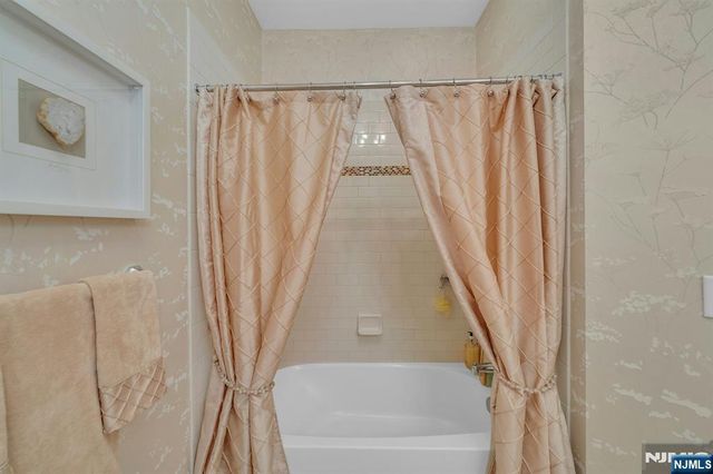 1107 Wickham Terrace 374, Clifton, NJ 07013